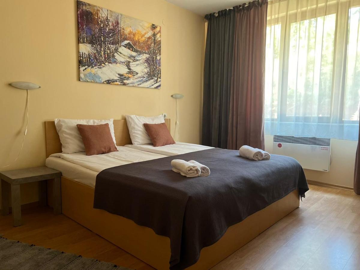Minkov Apartments, Замъка 2 - B&B