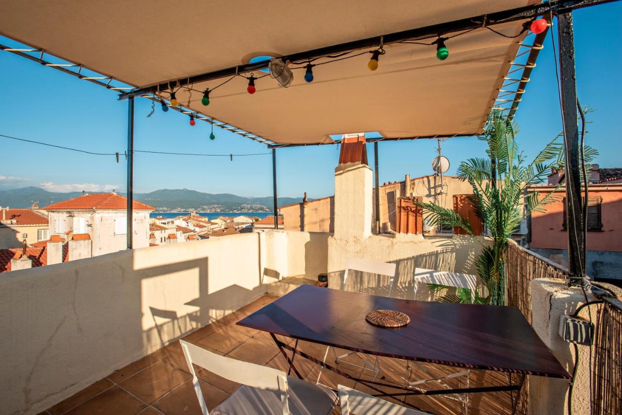 B&B Ajaccio - Toit Terrasse centre historique - Bed and Breakfast Ajaccio