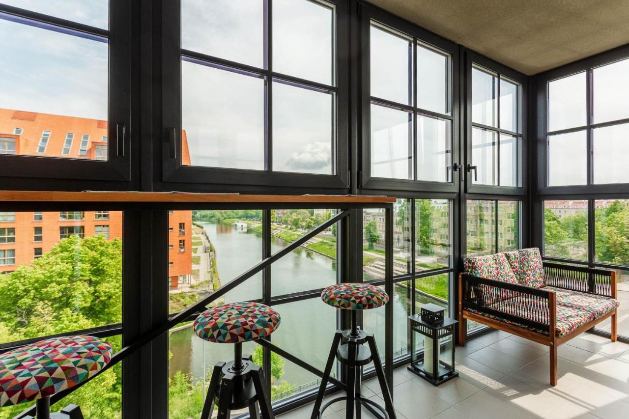 Rent like home - Dwie Motławy III z parkingiem - Bed and Breakfast Gdansk