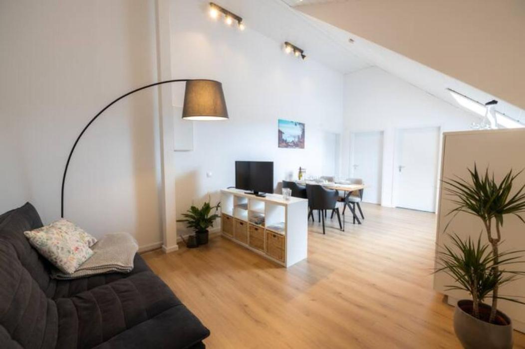 Ferienwohnung Rose im gemütlichen Gästehaus Benedikt - Ferienwohnung Fischbach (Friedrichshafen)