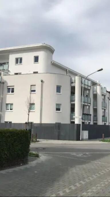 Traumwohnung mit großer Dachterasse - Ferienwohnung Mörfelden-Walldorf