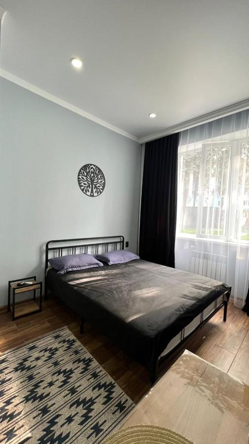 B&B Almaty - ЖК Еламан - Bed and Breakfast Almaty