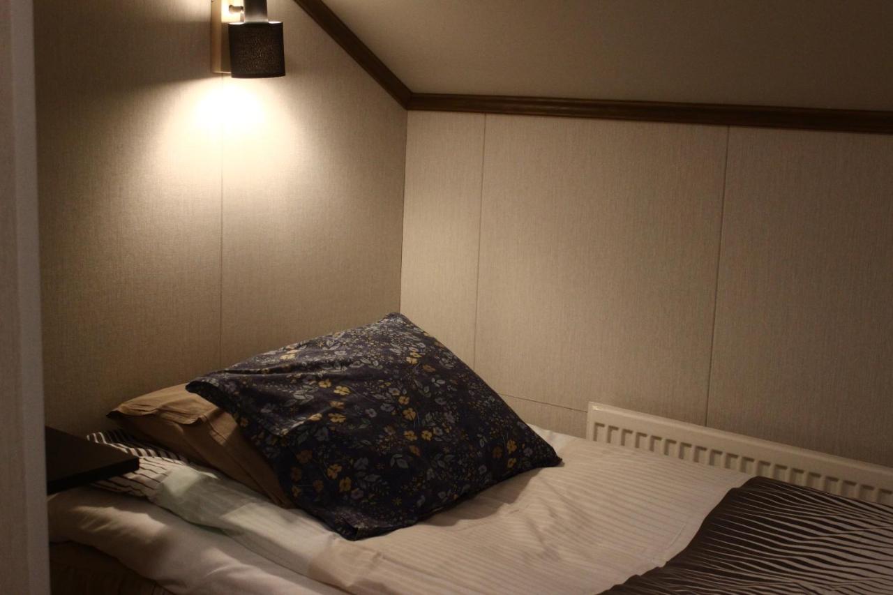 Standard Single Room with Shared Bathroom