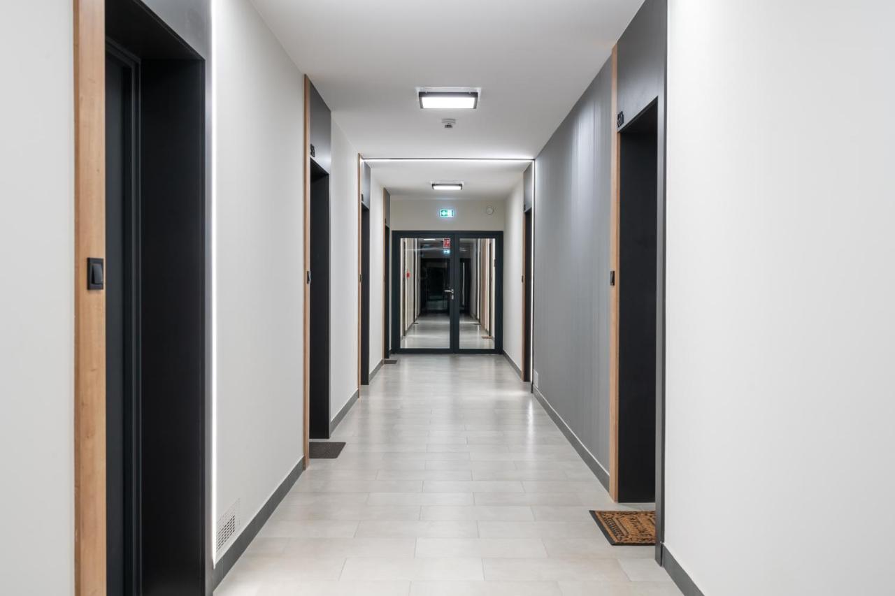 ApartWro 3th - apartament przy dworcu głównym PKP, balkon, garaż, rowery - Ferienwohnung