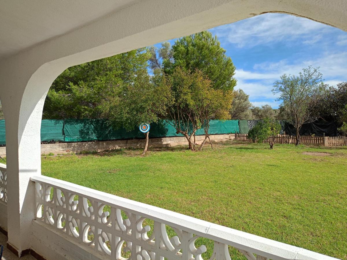 B&B Llíria - Large yard, large lawn, independent villa - Bed and Breakfast Llíria