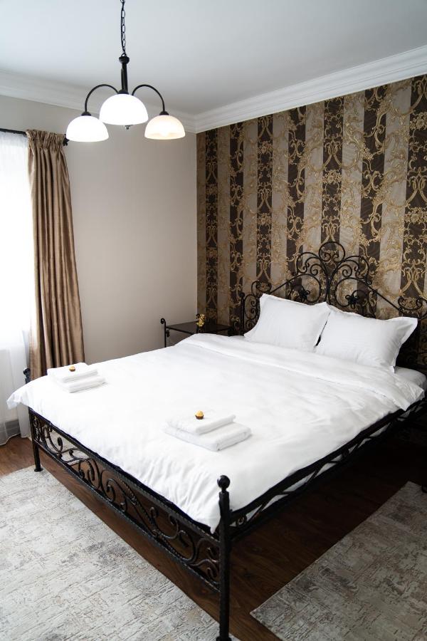 B&B Suceava - Central Parc Golden Apartament 6 - Bed and Breakfast Suceava