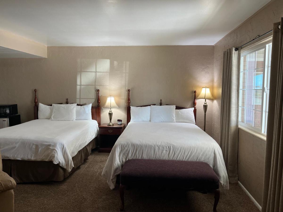 Chambre avec 2 Grands Lits Queen-Size 