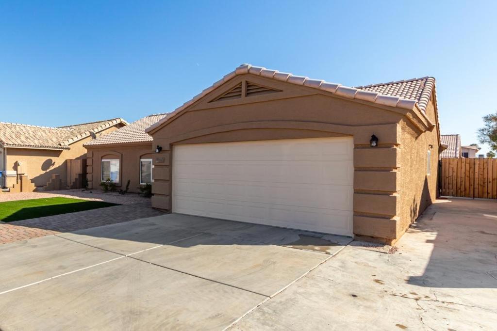 Vernon House 4BR Furnished Phoenix Home for Extended Stays - B&B Phoenix