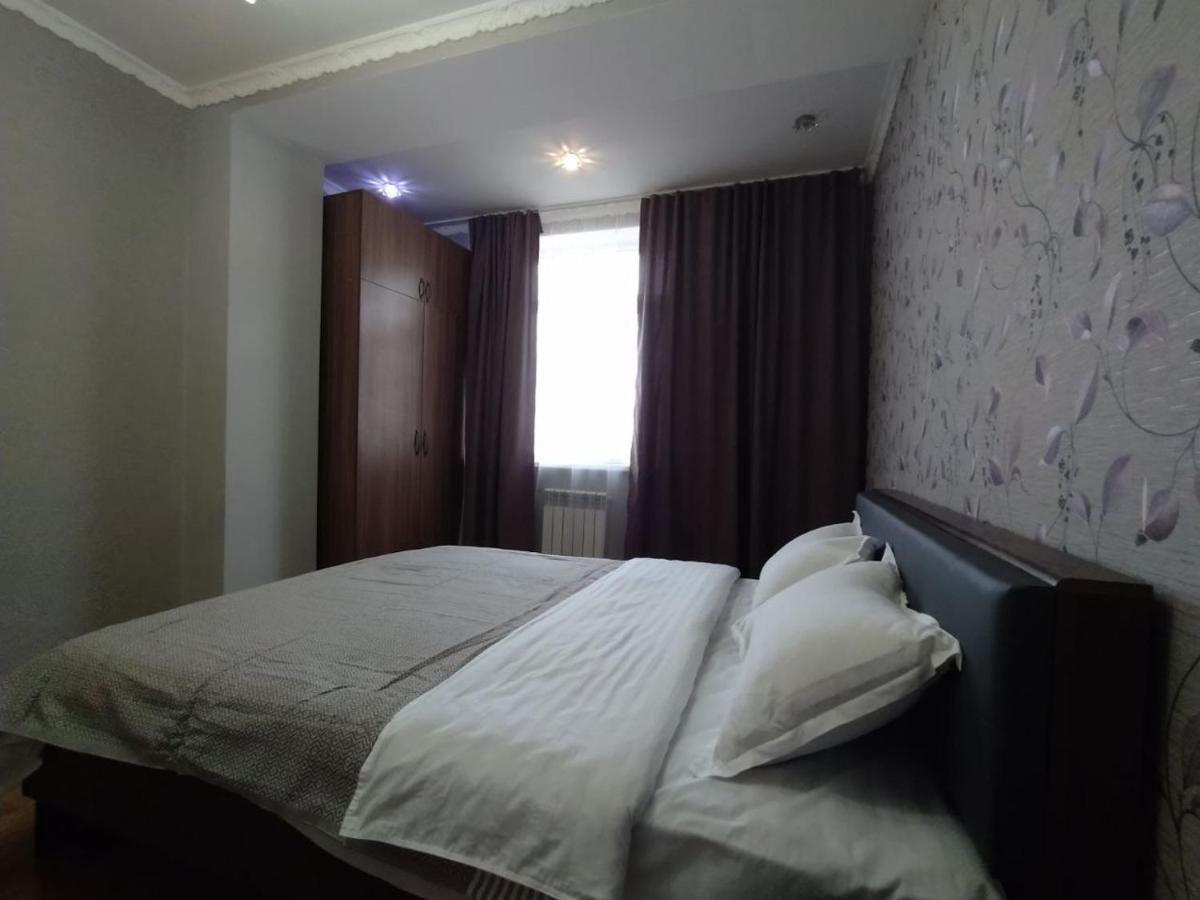 AURA on Isanov street 118 - Chambres d'hôtes Bichkek