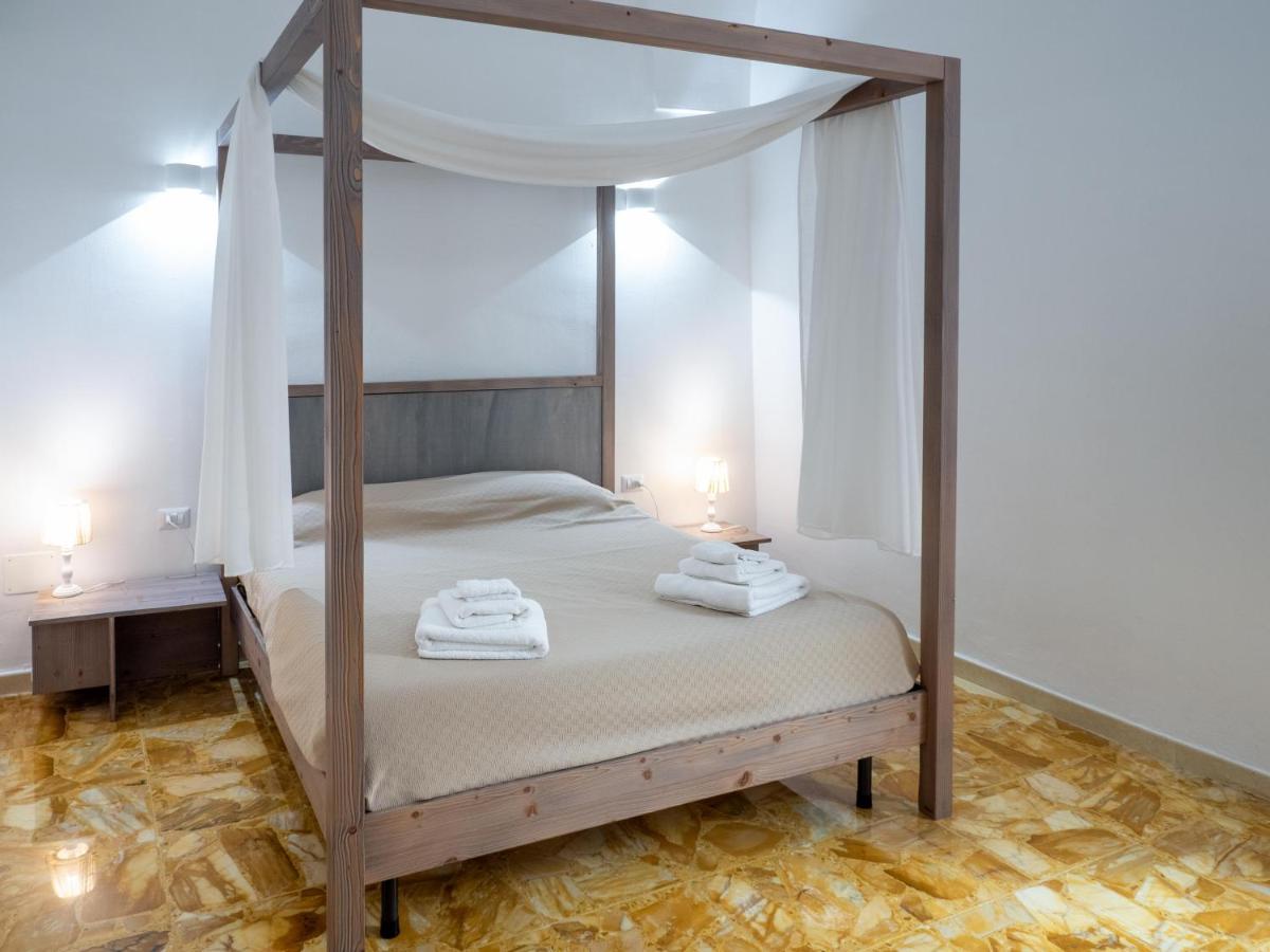 Camera Matrimoniale con Bagno Privato