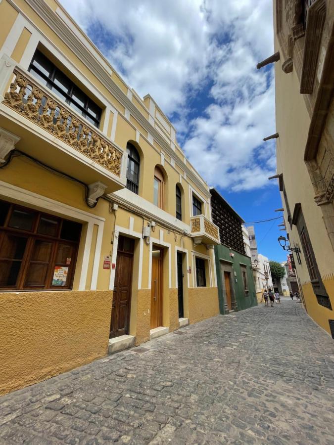 C-10 Vegueta Apartment - Private Rooftop Pool - B&B