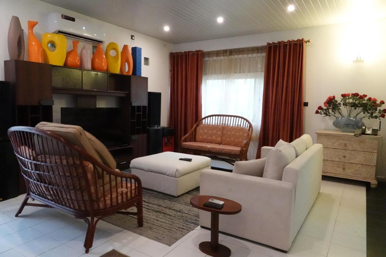 Palm Grove - B&B Colombo