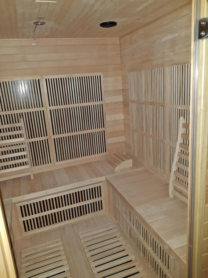 Gite les grèves : 15 pers, 300m de la mer + sauna - B&B