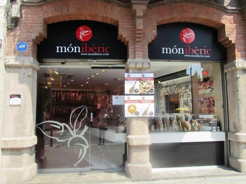 Studio by Sants Market - Bed and Breakfast