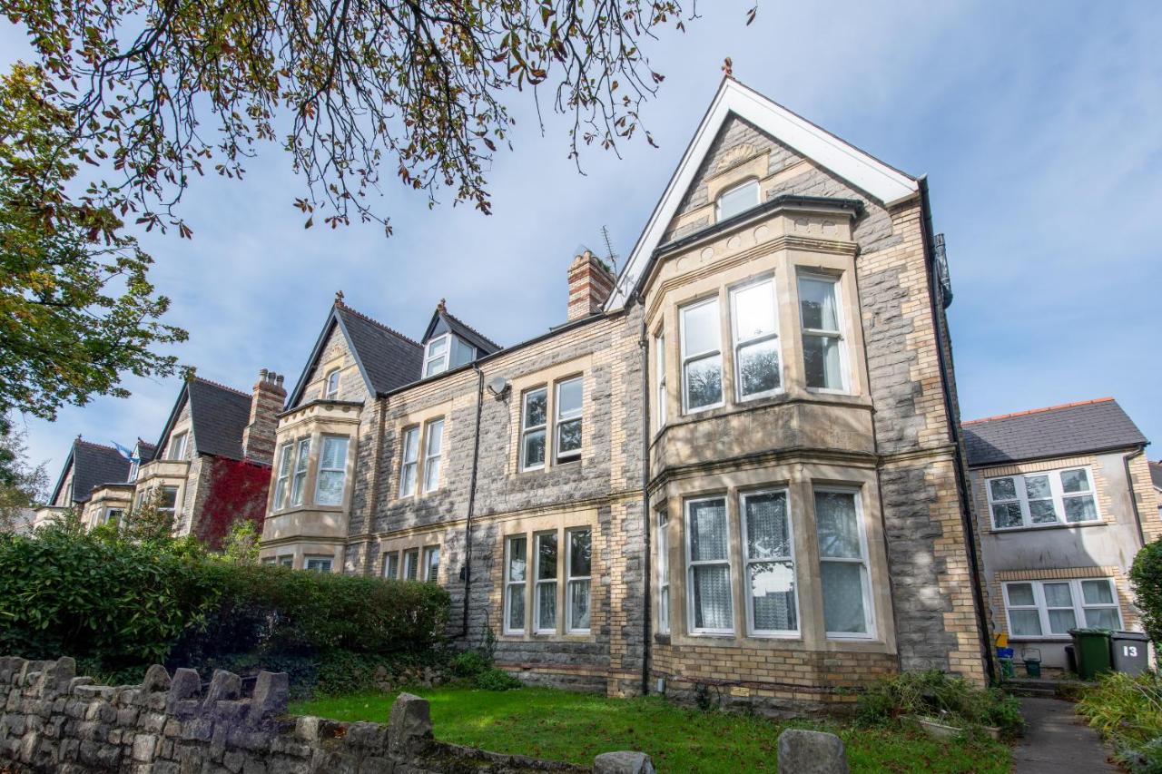 13 Victoria Road Apartment - B&B Cardiff