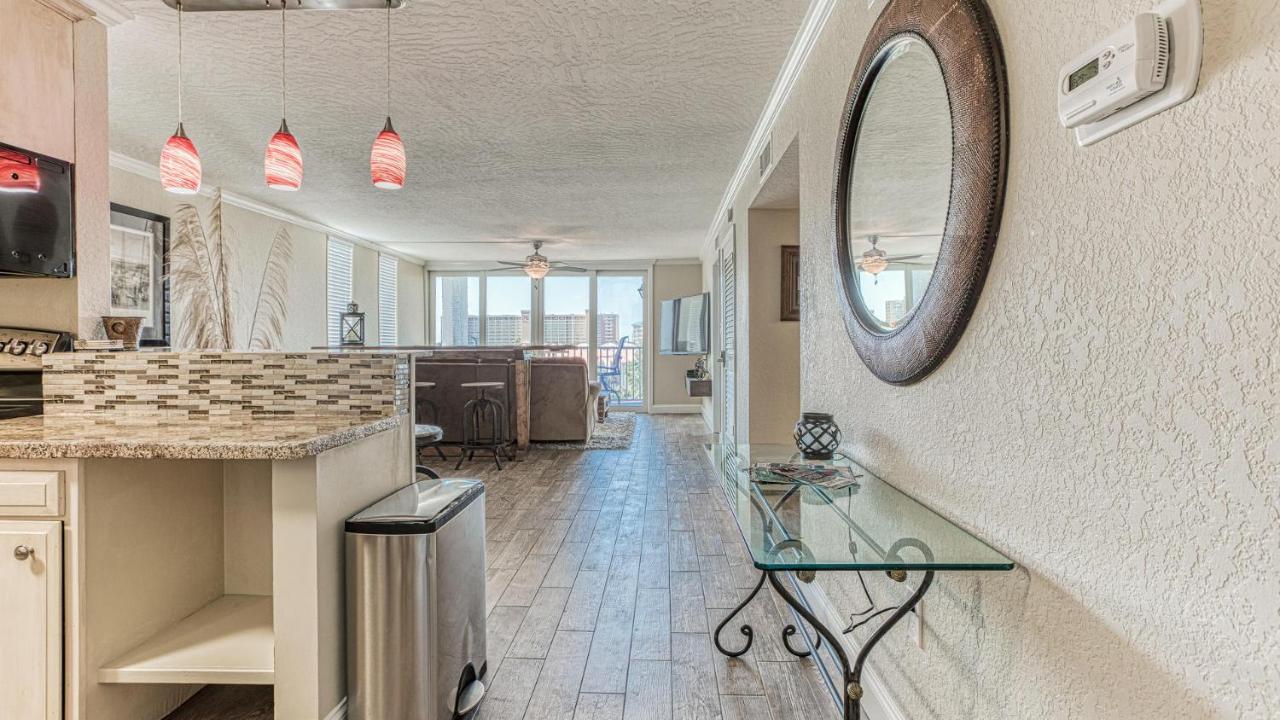 Dolphin Point 402B 2BR on Holiday Isle - Bed and Breakfast Destin