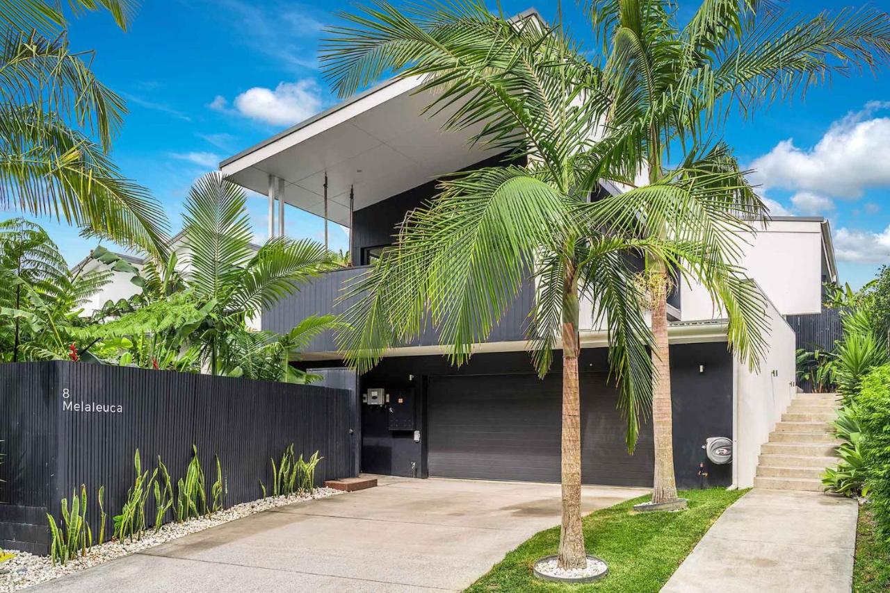 Melaleuca - luxury 4BR retreat with pool - B&B