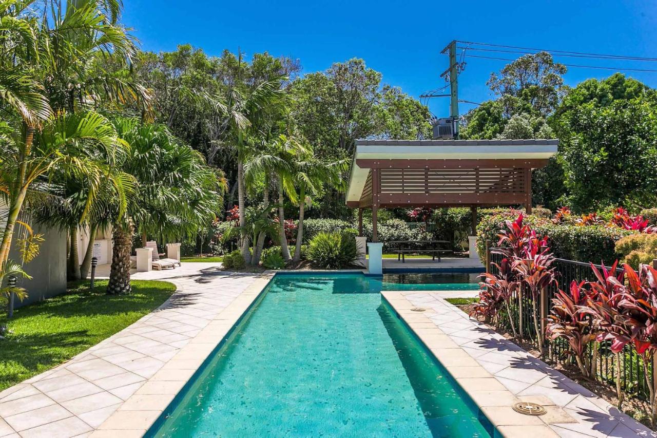 Drift - 3 BR home near town & beach with pool - B&B Byron Bay
