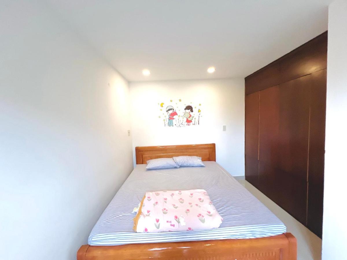 Queen Room with Garden View