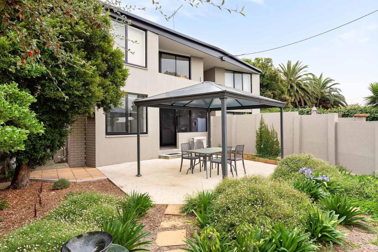 Boutique Stays - Lilly Pilly - B&B Melbourne