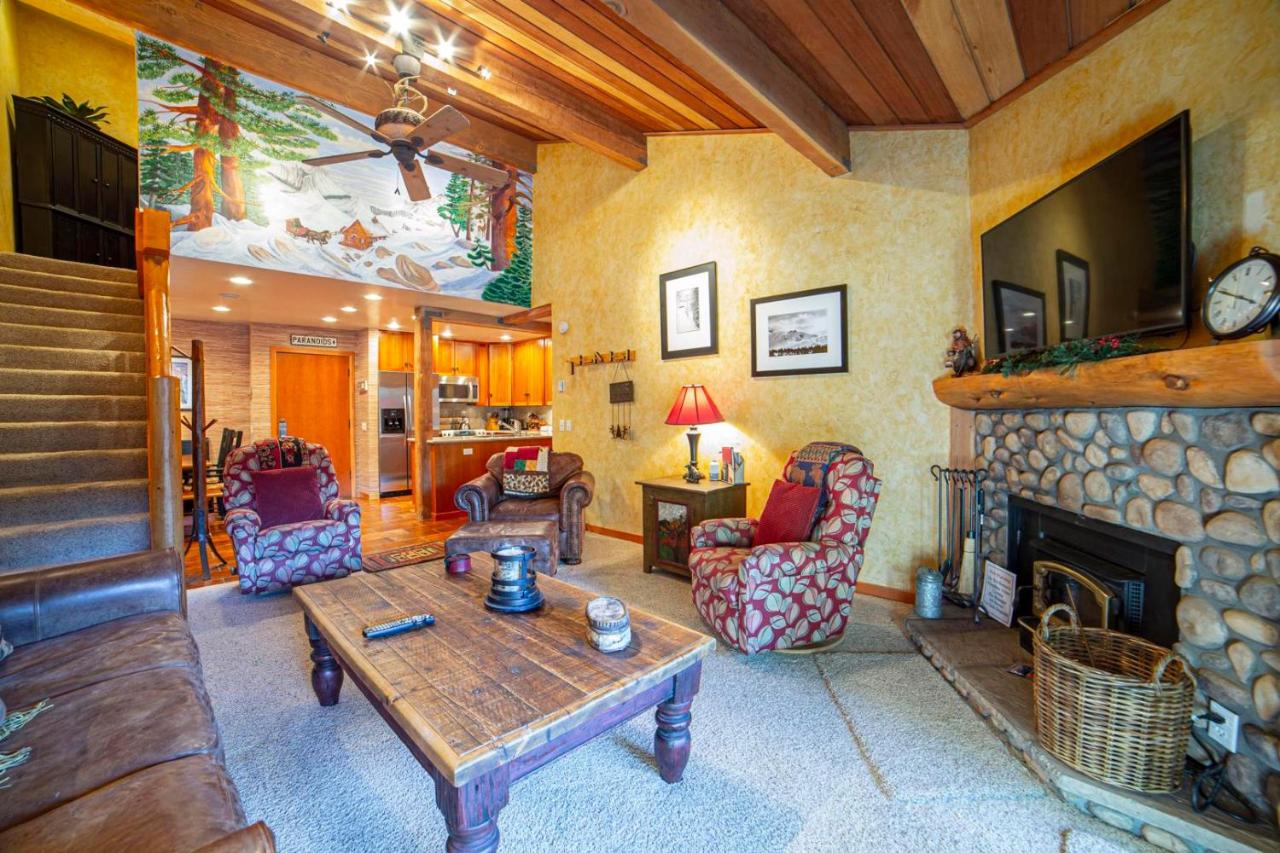 B&B Mammoth Lakes - #450 - Pet Friendly, Walk to Eagle Lodge - Bed and Breakfast Mammoth Lakes