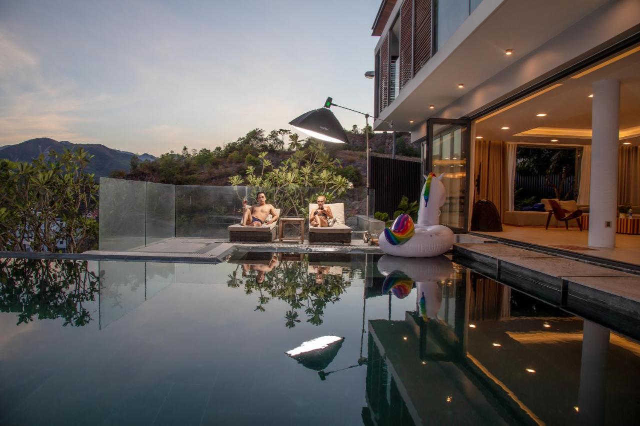Nha Trang Oceanfront Luxury Villa Anh Nguyen - Ferienwohnung