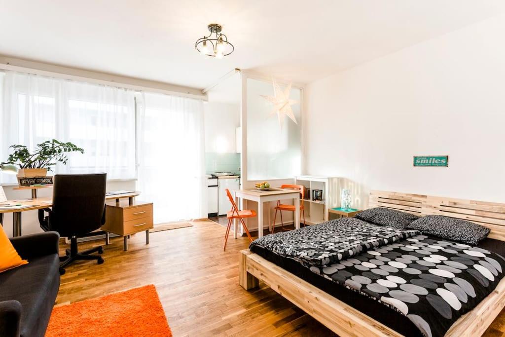 B&B Graz - studio13 central and cozy studio apartment Graz - Bed and Breakfast Graz