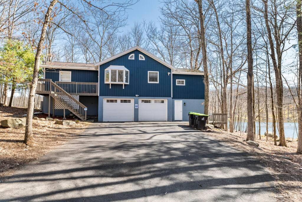 Dog Friendly, Lakefront, Hot Tub, Newly Renovated! - B&B