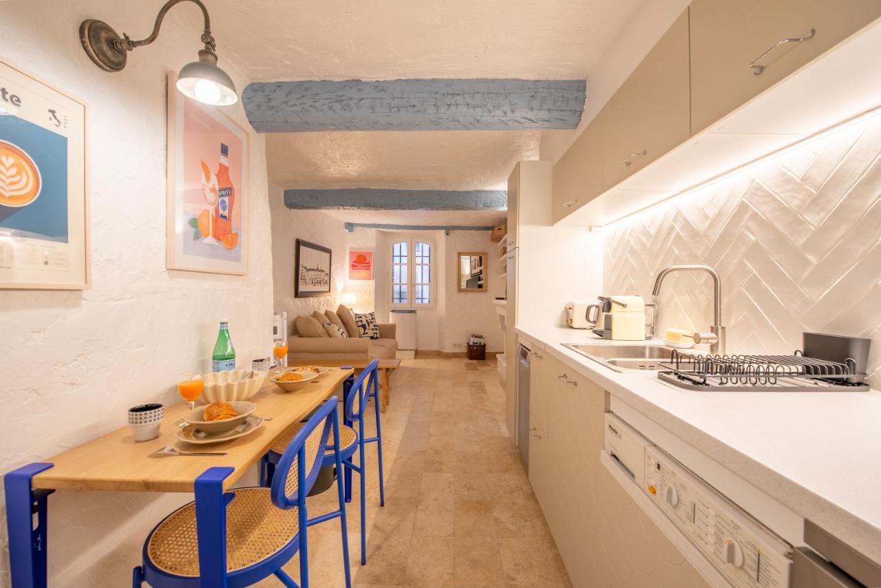 Appartement vieux village - La Ponche - B&B