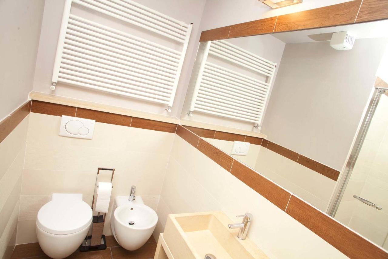 Double or Twin Room with Sea View