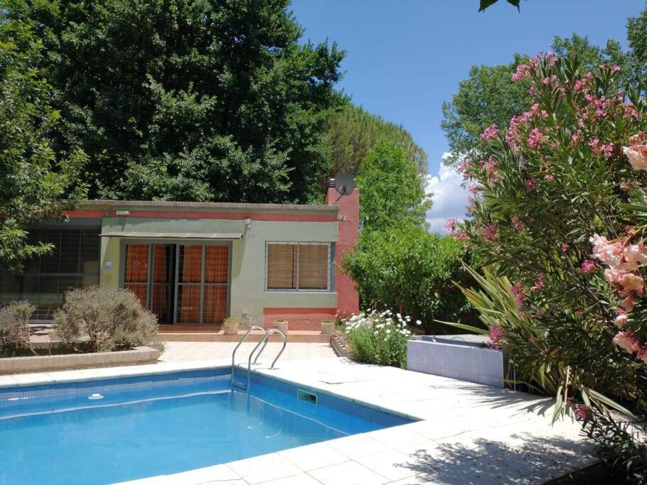 Casa familiar en Los Caminos del Vino. - B&B