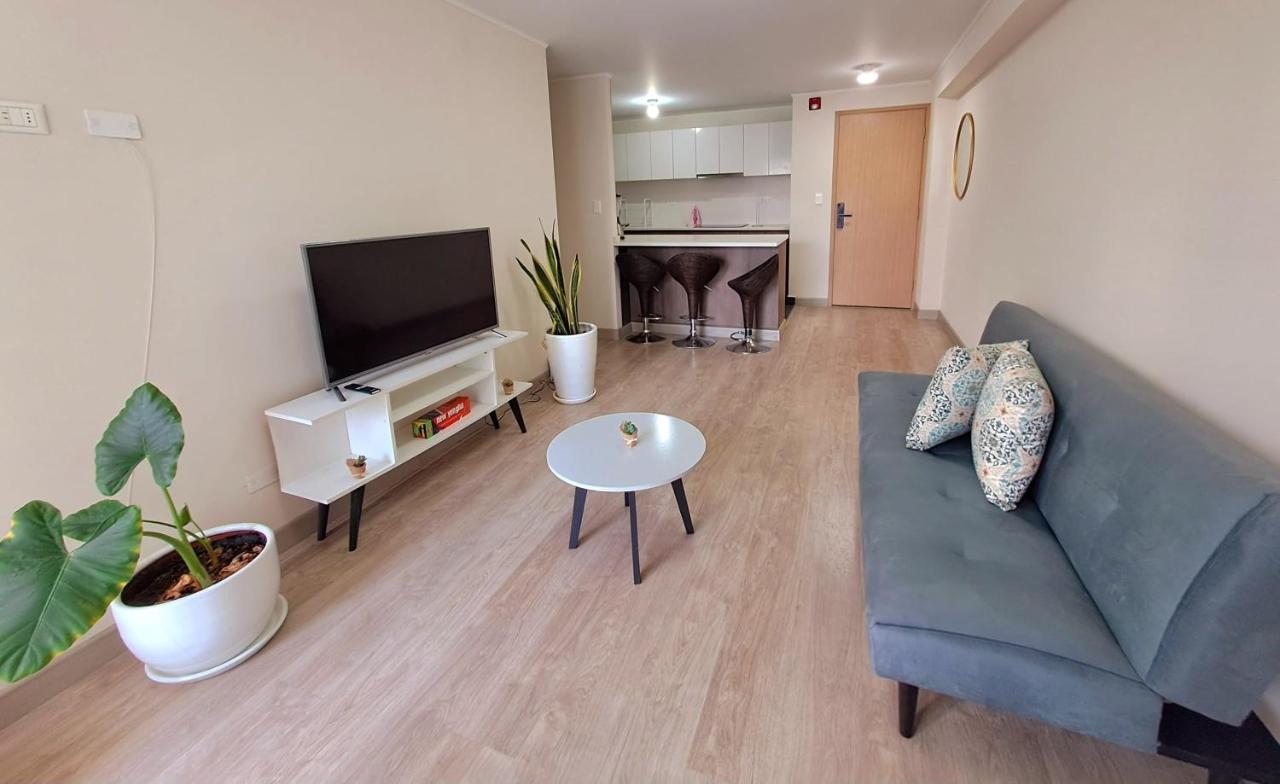 Charming 2BR 2 Bath Apartment - B&B Lima