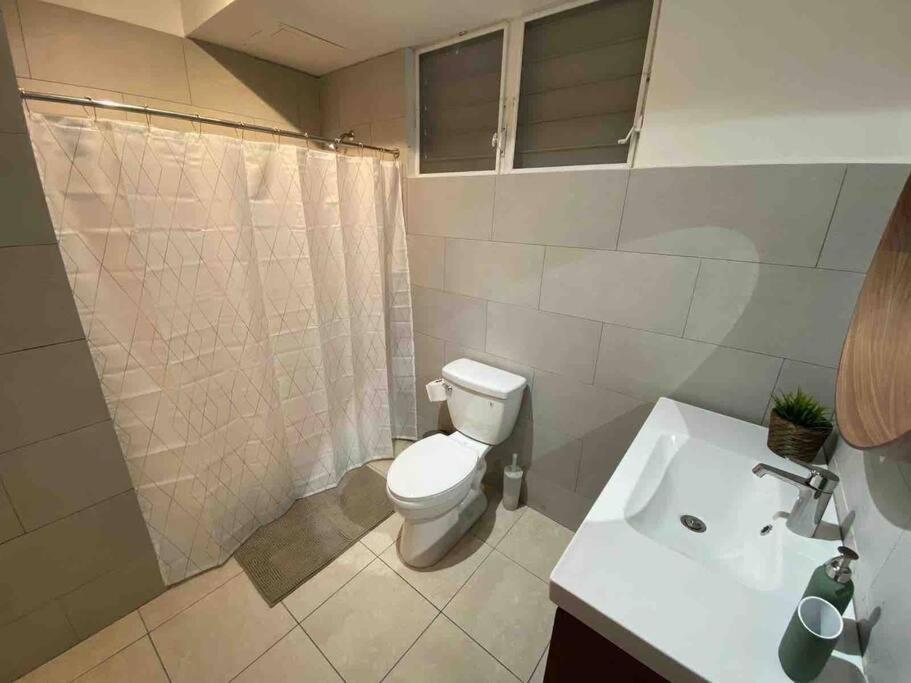 3 bd by airport El yunque Walk to the beach - B&B San Juan