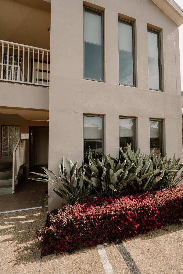Yarrawonga Waterfront Apartments - B&B