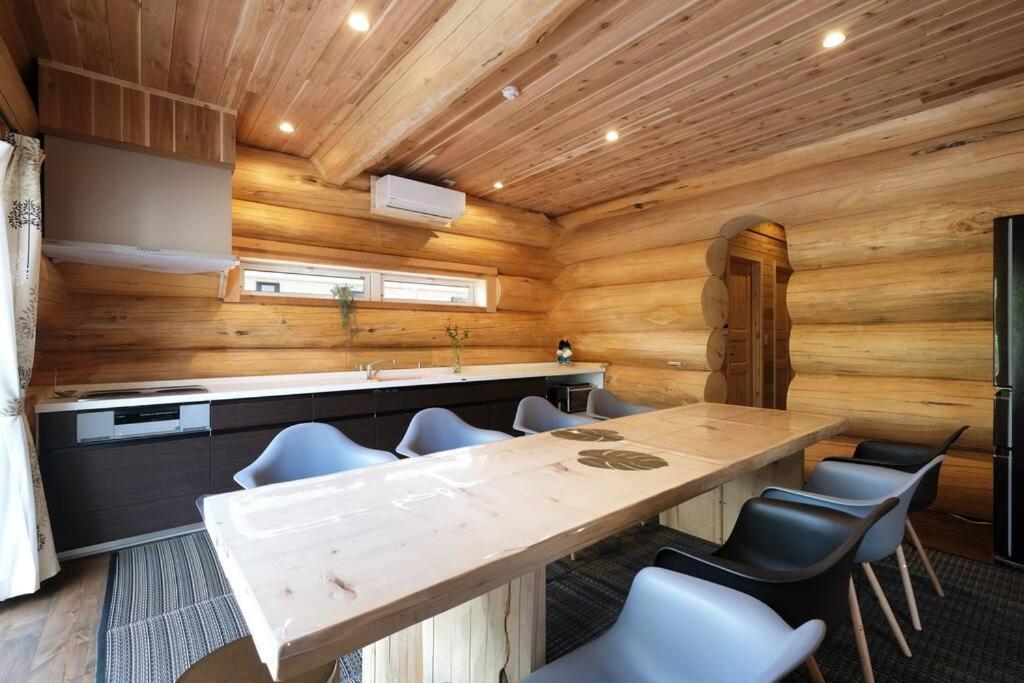 一度だけでも体験してほしいイエローシーダーハンドカットカナディアンログハウス - Ferienwohnung Karuizawa