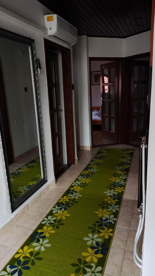 Casa con 4 camere da letto