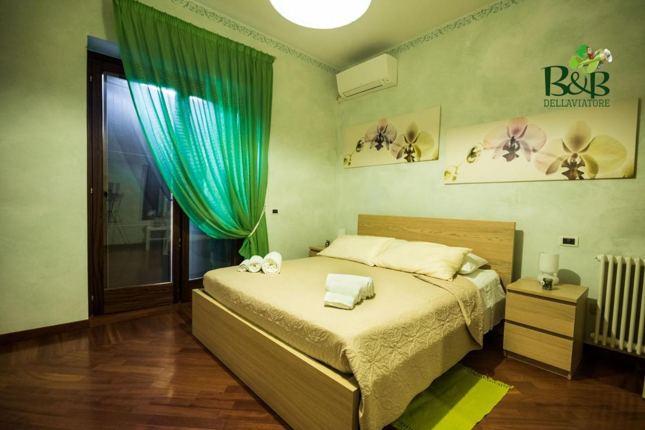 Deluxe Room (2 Adults + 1 Child)
