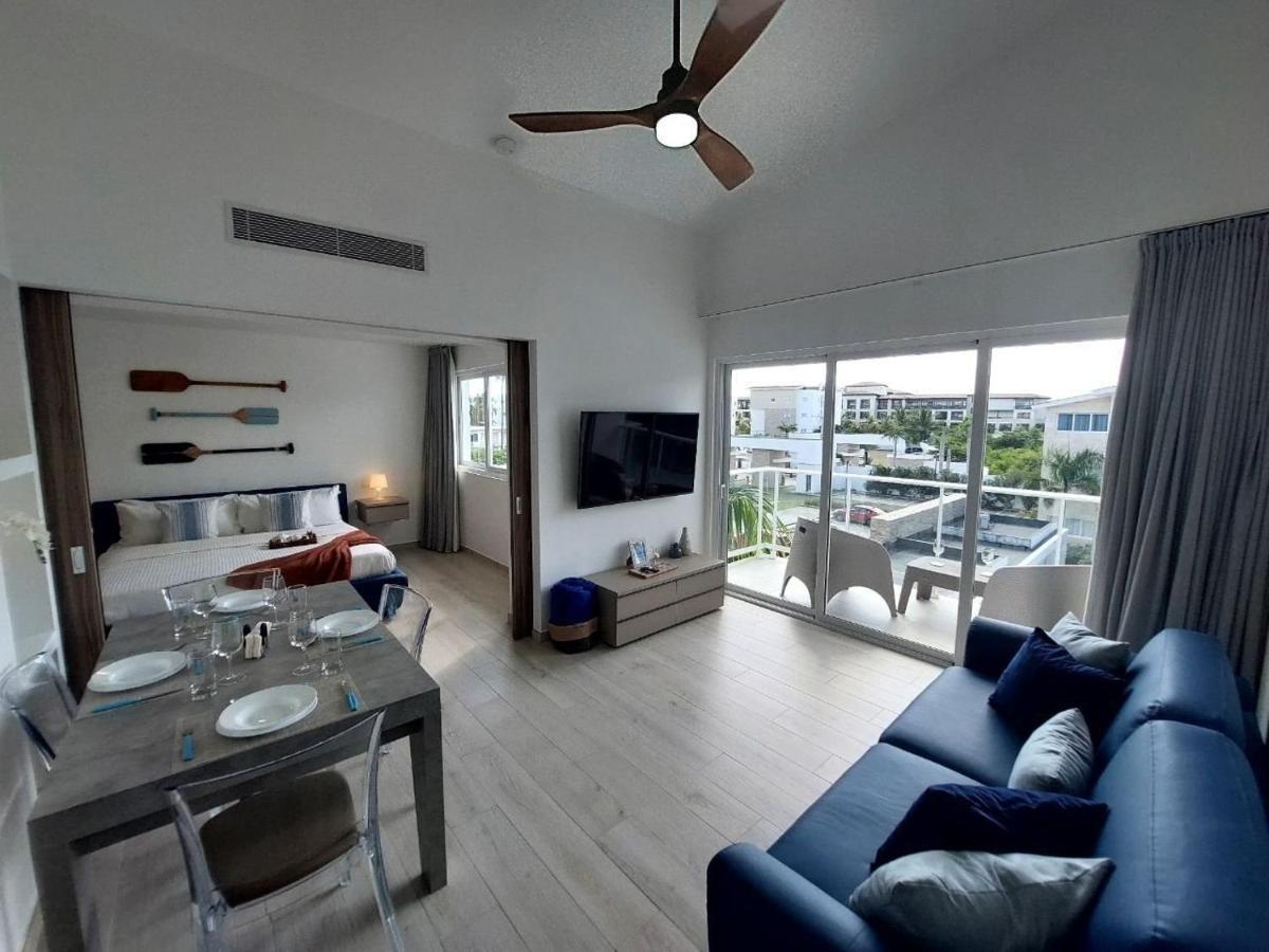 Seaside Luxury 1BDR Condo Paseo Playa Coral D-306 - B&B