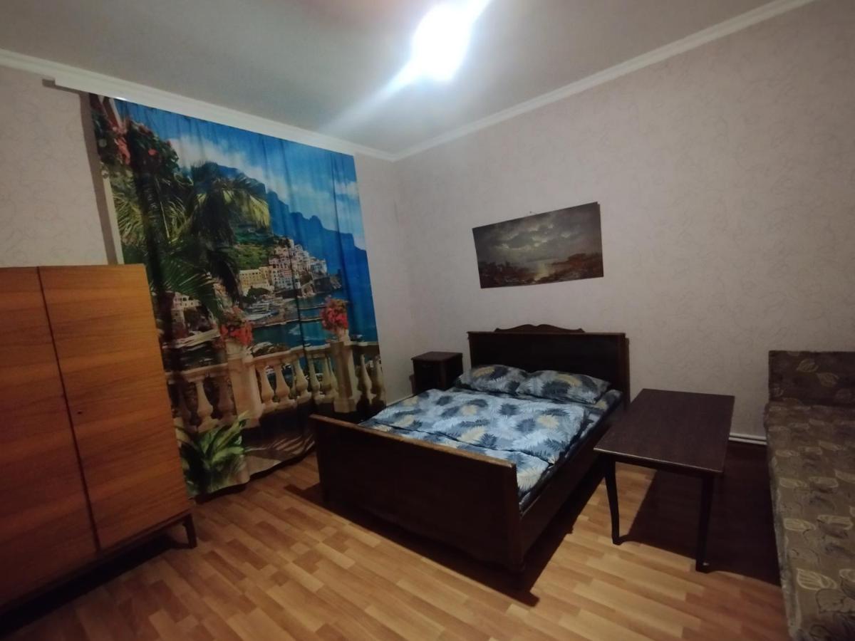 GuestHouse ED&ER near airport - Ferienwohnung Geghanist
