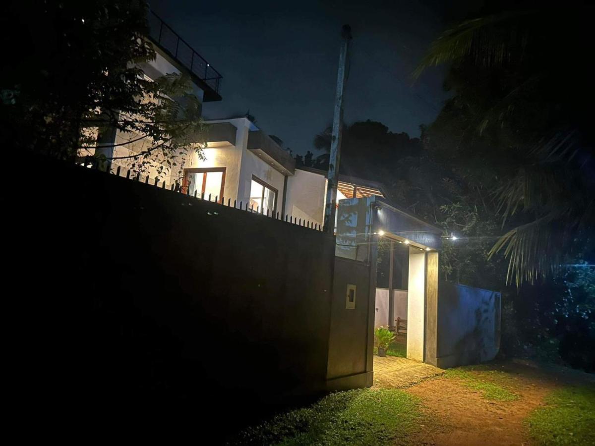 SOHA Home Stay - B&B Galle