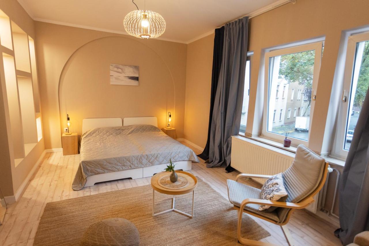 B&B Duisbourg - Huge apartment with Sauna and free parking - Bed and Breakfast Duisbourg