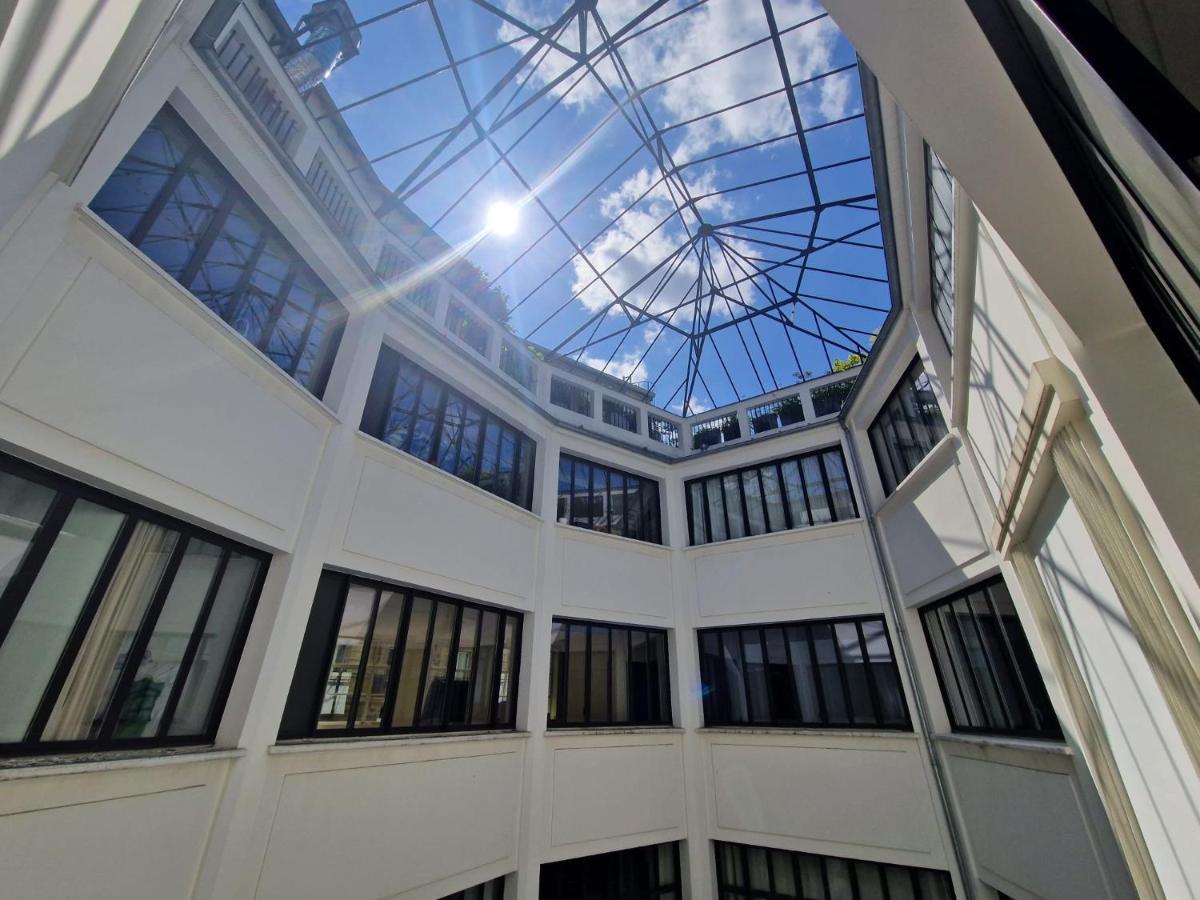 Art Deco Loft - 2BR and 2BA near Canal Saint Martin - Ferienwohnung Paris