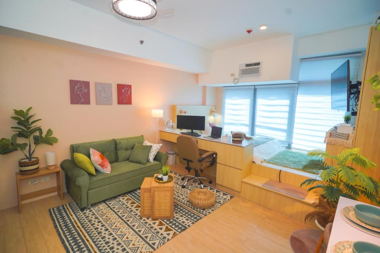 B&B Manila - Pet Friendly Condo with FREE PARKING promo - Eastwood City - Bed and Breakfast Manila