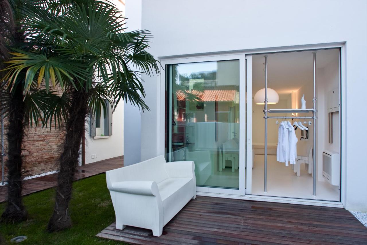 Studio mit Gartenblick