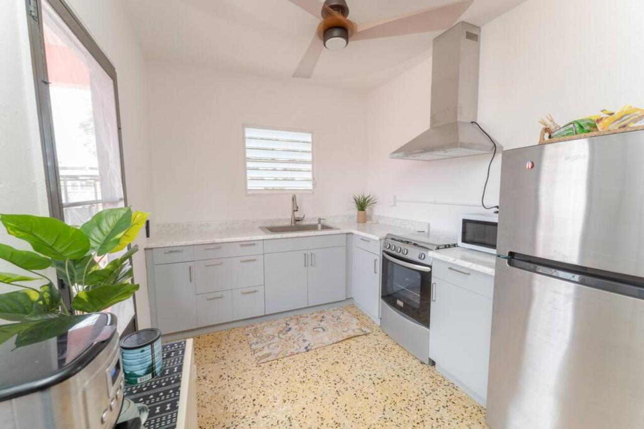 Coral Casa just one block from the beach - B&B Stella