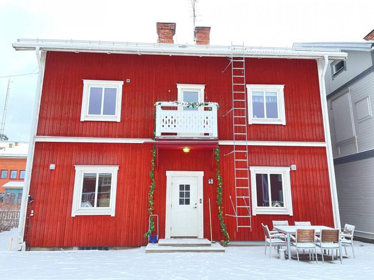 Skraddaren, close to Vasaloppet finish line portal - B&B Mora