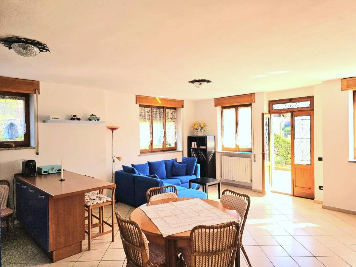 Stephanie Residence - Ferienwohnung Esino Lario