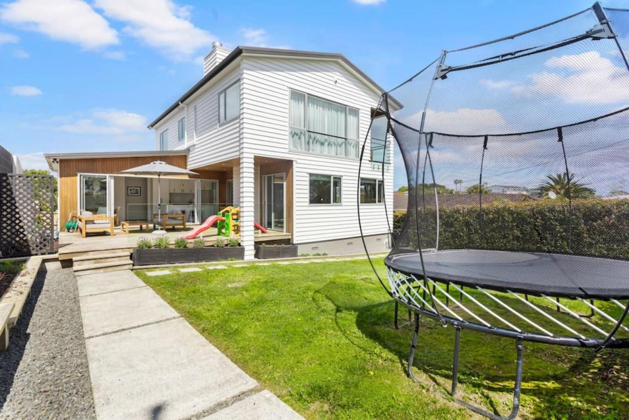 B&B Auckland - Modern Family Escape near Beach - Yard - Netflix - Bed and Breakfast Auckland