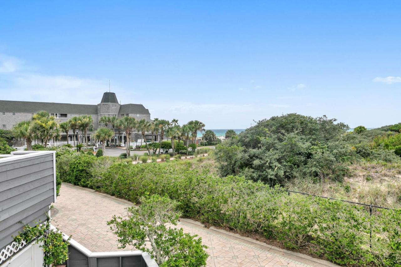 Henderson Haus - Is a Fabulous 3BR Townhome in Destin - B&B Destin