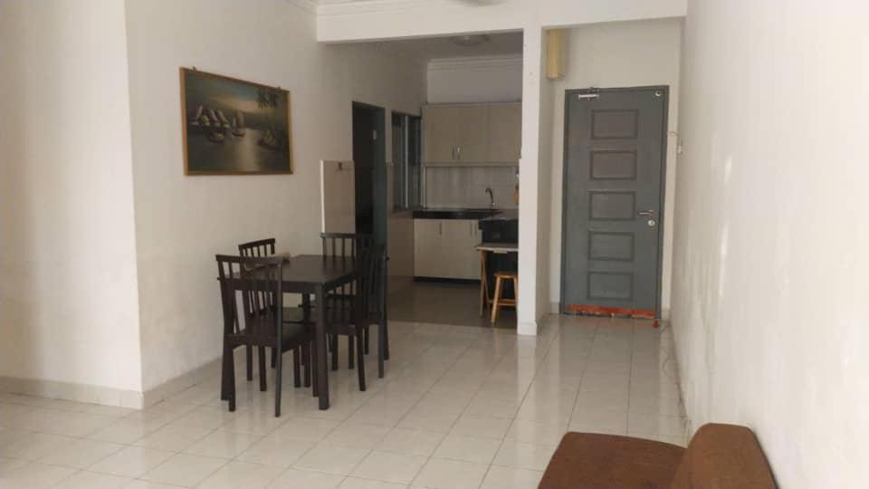 B&B Putrajaya - RIZQI HOMESTAY PRIMA PRESINT 11 PUTRAJAYA - Bed and Breakfast Putrajaya